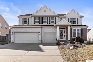 10712 S 113th St, Papillion, NE 68046