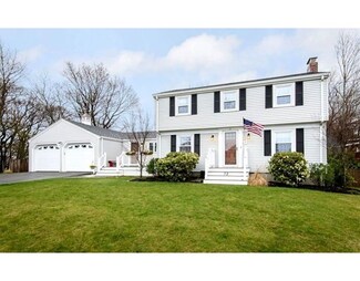 73 Ocean Ave, Squantum, MA 02171