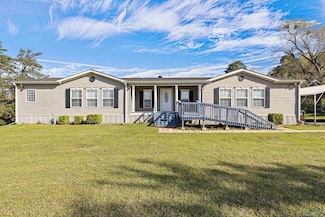 403 Holloway Ln, Big Sandy, TX 75755