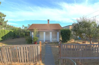 221 5th Ave, Kirkland, WA 98033