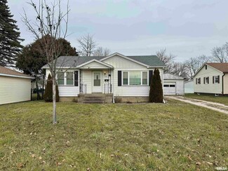 1929 Indiana Dr, Galesburg, IL 61401