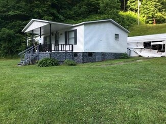 10109 State Highway 194 E, Kimper, KY 41539