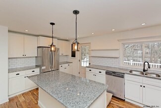 7021 Dunnsville Rd, Altamont, NY 12009
