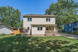 33303 N Algonquin Dr, Grayslake, IL 60030