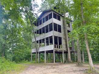 000 Sand Gap Rd, Branchland, WV 25506