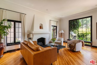 1222 Reynolds Dr, Glendale, CA 91205