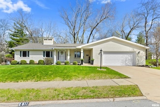 2511 W Carriage Ln, Peoria, IL 61614
