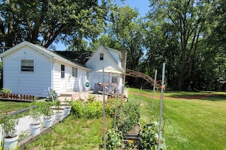 24215 Euclid Ave, Schneider, IN 46376