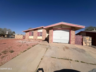1776 Marlys Larson St, El Paso, TX 79936