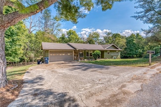 1105 Maria Dr, Harrison, AR 72601