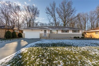 1499 Orchardview Rd, Seven Hills, OH 44131
