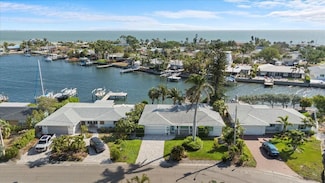 2540 S Shore Dr SE, Saint Petersburg, FL 33705