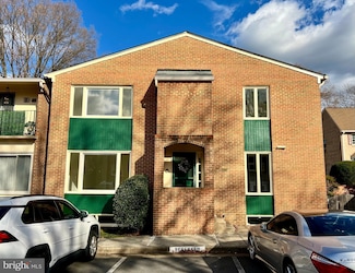 2699 Centennial Ct, Alexandria, VA 22311