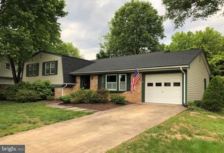 2508 Lisbon Ln, Alexandria, VA 22306