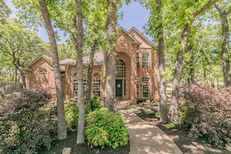 716 Greenbriar Dr, Keller, TX 76248