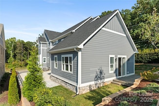 805 Naples Dr Unit 2, Davidson, NC 28036