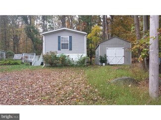 740 Lonely Cottage Rd, Upper Black Eddy, PA 18972