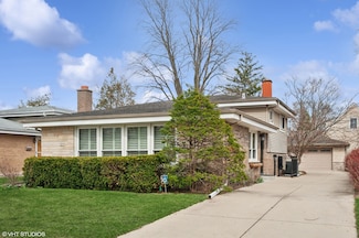 307 Lincoln Ln, Wheeling, IL 60090