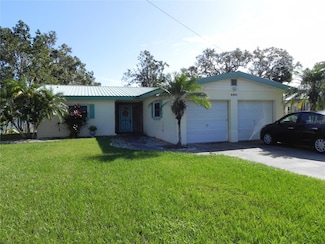 2201 W Pilaklakaha Ave, Auburndale, FL 33823