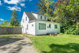 566 Davis St, Ypsilanti, MI 48198
