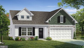 2 Edinburgh Ct, Charles Town, WV 25414