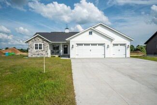 4273 141st St, Chippewa Falls, WI 54729