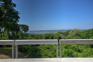 11 Flanders Ln, Chilmark, MA 02535