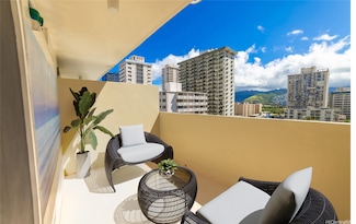 2463 Kuhio Ave Unit 1102, Honolulu, HI 96815