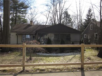 138 E School St, Kent, OH 44240