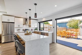 2526 Mathews St, Berkeley, CA 94702