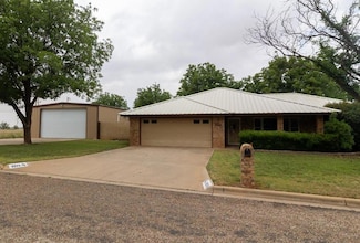 2228 S 2nd Place, Lamesa, TX 79331