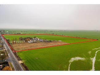 30540 Priceboro Dr, Harrisburg, OR 97446