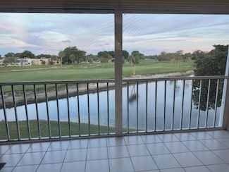 7608 NW 18th St Unit 305, Margate, FL 33063