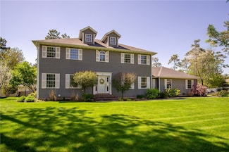 3910 Scotch Pine Ct, Eau Claire, WI 54701