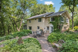 9551 Riverview Rd, Eden Prairie, MN 55347