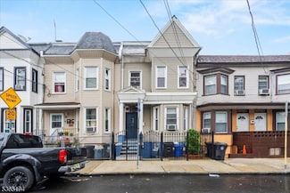93 Garside St, Newark, NJ 07104