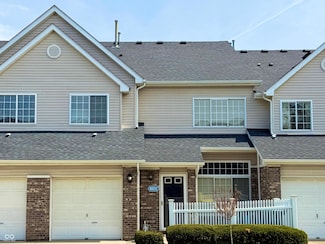 8272 Enclave Blvd, Fishers, IN 46038