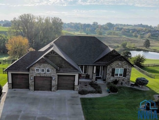 2564 Nicklaus Blvd, Sioux City, IA 51106