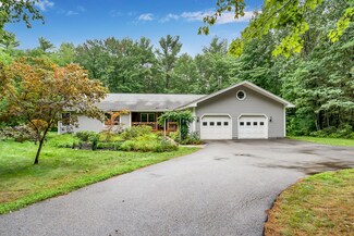 20 Seymour Dr, Gray, ME 04039