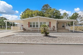 9005 Dickens Ave, Brooksville, FL 34613