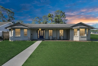 4823 Chantilly Ln, Houston, TX 77092