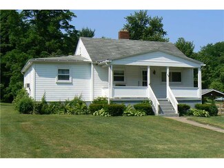 65 Green St, Clarksville, PA 15322