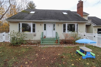 10 Kelley Rd, Madbury, NH 03823