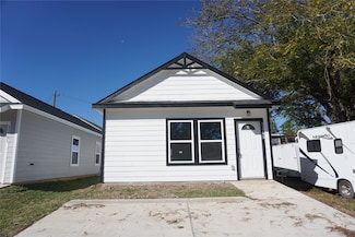11514 Persimmon St, Willis, TX 77318