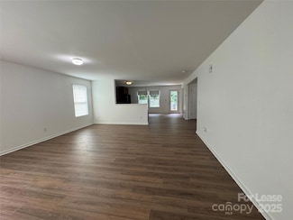 1515 Kellys Landing Dr, Mount Holly, NC 28120