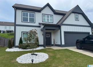 911 White Barn Cir, Helena, AL 35080