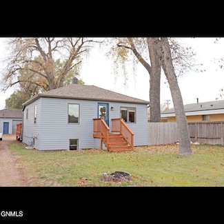 531 W Bowen Ave, Bismarck, ND 58504
