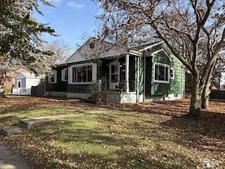 1212 Bentley Dr, Monroe, MI 48162