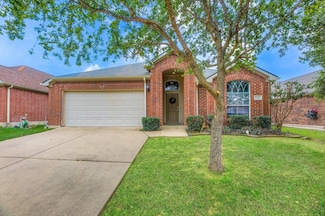 8421 Yellow Buckeye Dr, Fort Worth, TX 76140