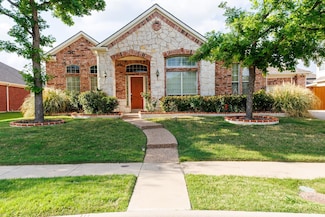 1220 Apache Lake Dr, Carrollton, TX 75010